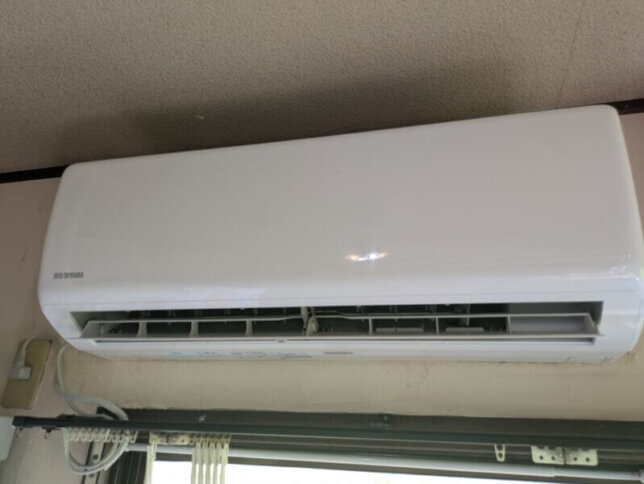 奈良県でご依頼いただいたアイリスオーヤマのノーマルエアコンの写真