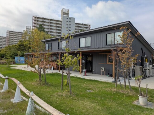 堺市南区のオアシス泉北ラボで業務用エアコンクリーニングの依頼で訪問のブログ
