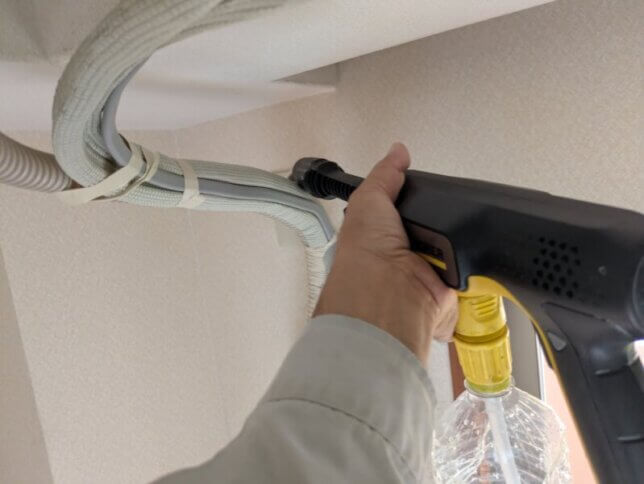 ドレンホースの洗浄