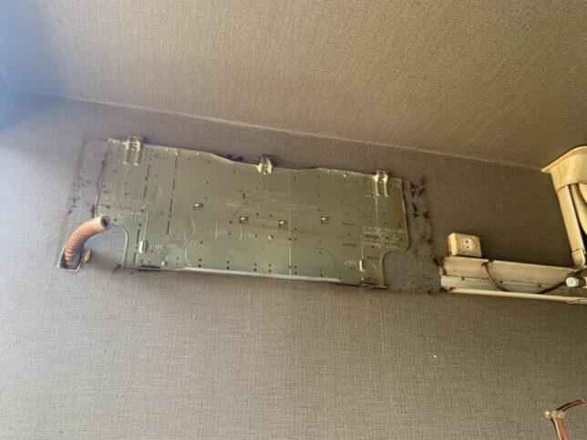 後でこのドレンを加工して
左のドレンに繋ぎます
これが本来のドレンの活用です