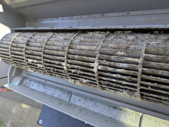 これが2年の東芝のエアコンのファン