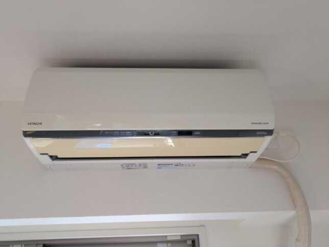 日立のエアコンで何度も大手フランチャイズ店でエアコンクリーニングしたお掃除機能付きエアコン