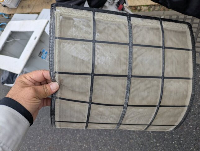 こちらの方が油汚れがひどそう