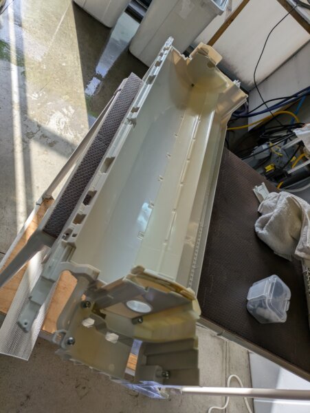 ケーシングもキレイになりました