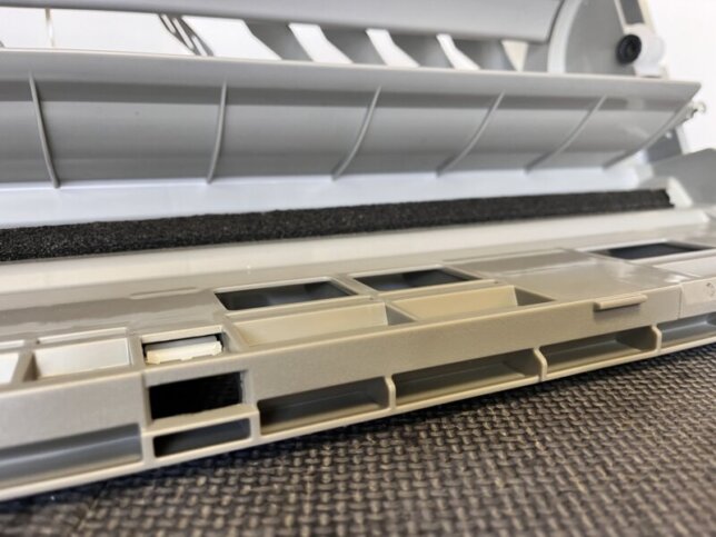 エアコン内部の汚れ 拡大