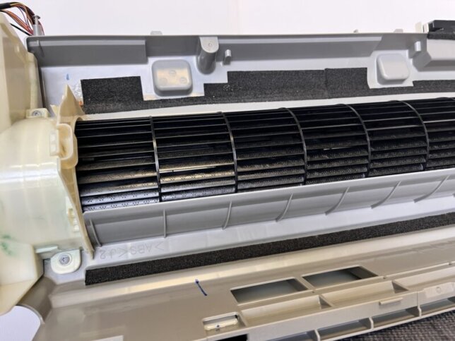 エアコンのカビ取り洗浄