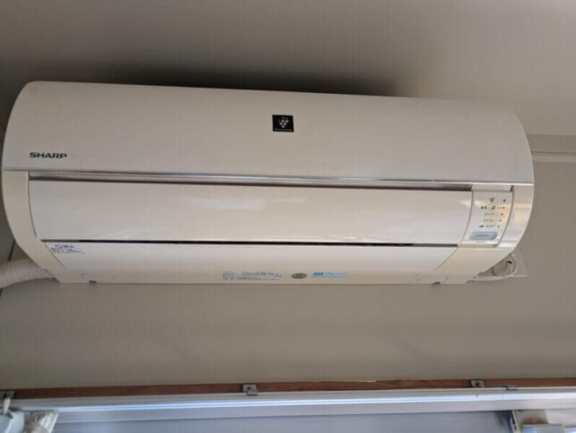 八尾市のシャープのお掃除機能付きエアコン