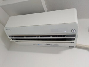 大阪・吹田市で三菱電機エアコンクリーニング｜カビが原因？喘息対策に完全分解