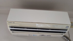 「おぞましい…」お客様が絶句したエアコン内部の正体とは？AIが導いた堺のエアコン完全分解クリーニング