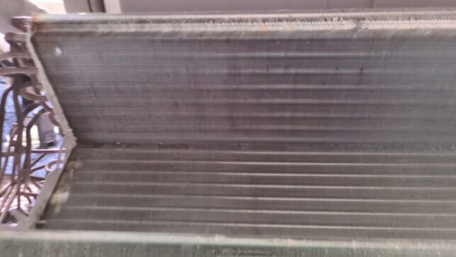ダイキンの熱交換器の裏
