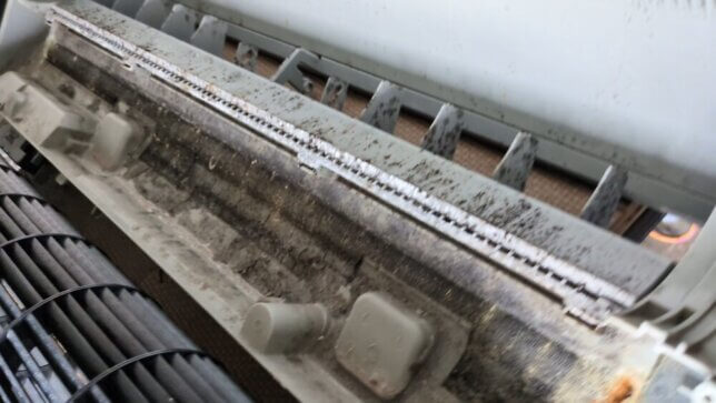 ドレンパンはカビがビッシリ