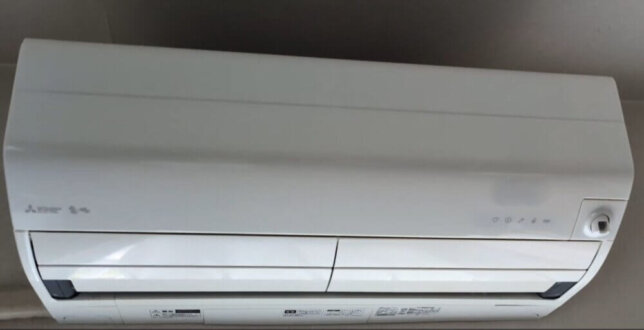 三菱電機お掃除機能付きエアコンで水漏れしていた