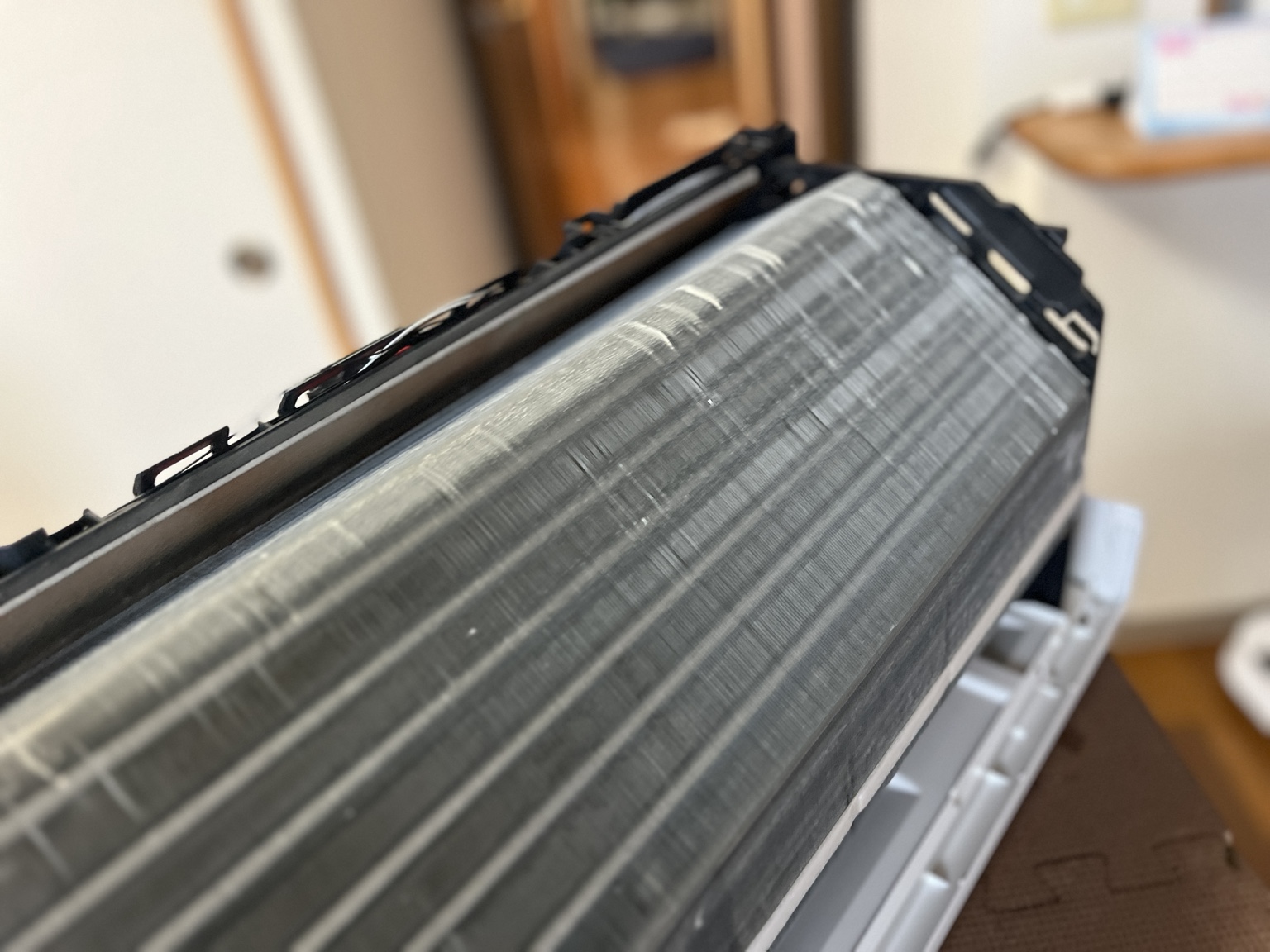 取り外した熱交換器の表面