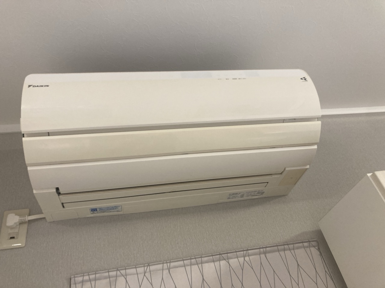 完全分解洗浄後に元通り組み戻したダイキンエアコン