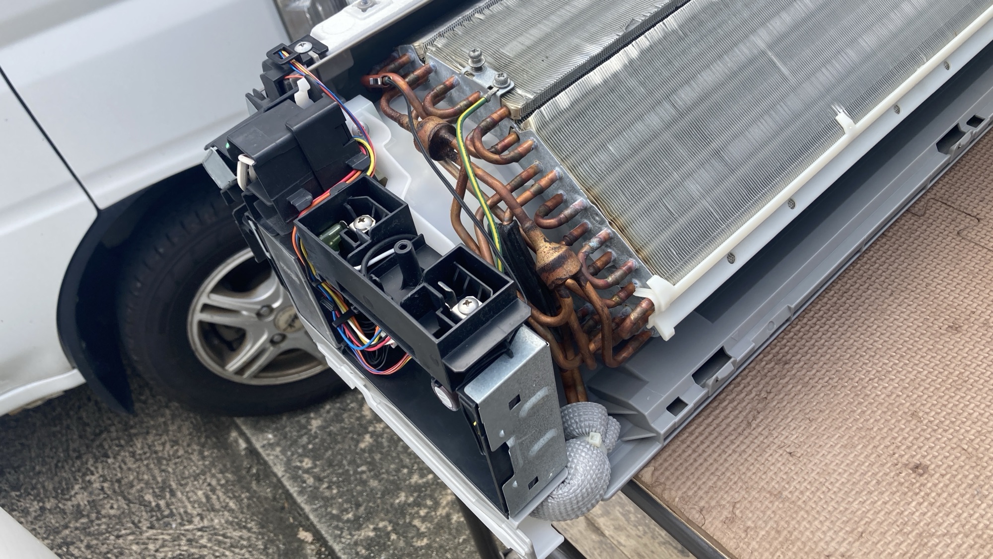取り外した熱交換器